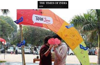 Photobooth for LGBT couples at this Valentine's Carnival in Gurgaon